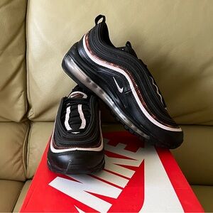 Women’s Nike Air Max 97